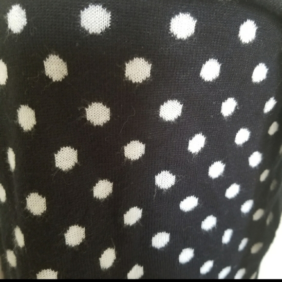 ❣️Medium Talbots soft cropped polkadot sweater - Picture 2 of 7